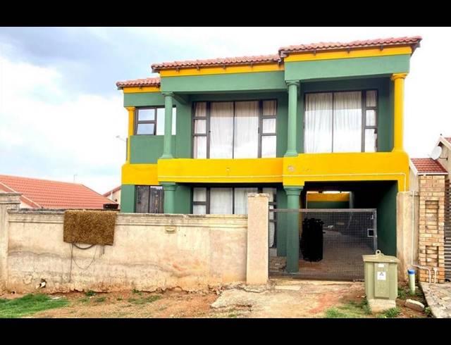 5 BEDROOM HOUSE FOR SALE IN NATURENA